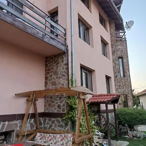 Konukevi Petar