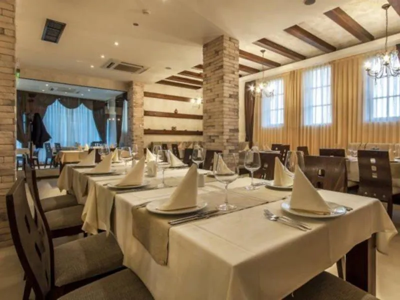 アパートホテル Grand Royale Apartment Complex & Spa バンスコ