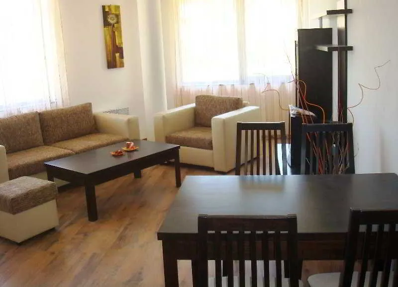 アパートホテル Grand Royale Apartment Complex & Spa バンスコ